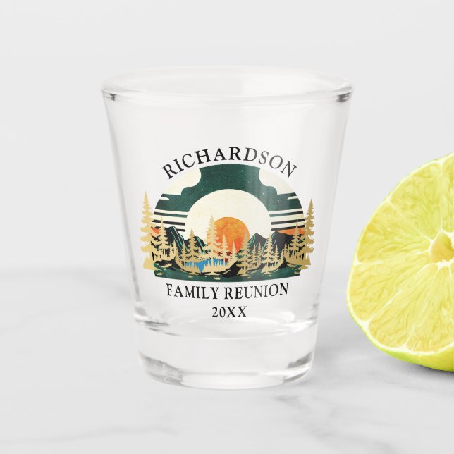 Mountain Sunset Green Custom Camp Family Wiederseh Schnapsglas (Vorderseite)
