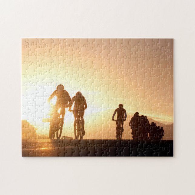 Mountainbike-Fahrer machen sich auf den Weg Puzzle (Horizontal)