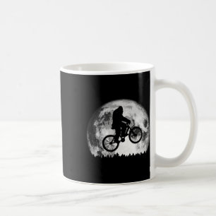 Mountainbiken Bigfoot Vollmond Bäume und Fahrrad R Kaffeetasse