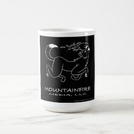 MountainFire Coyote White auf Schwarzer Hintergrun Kaffeetasse