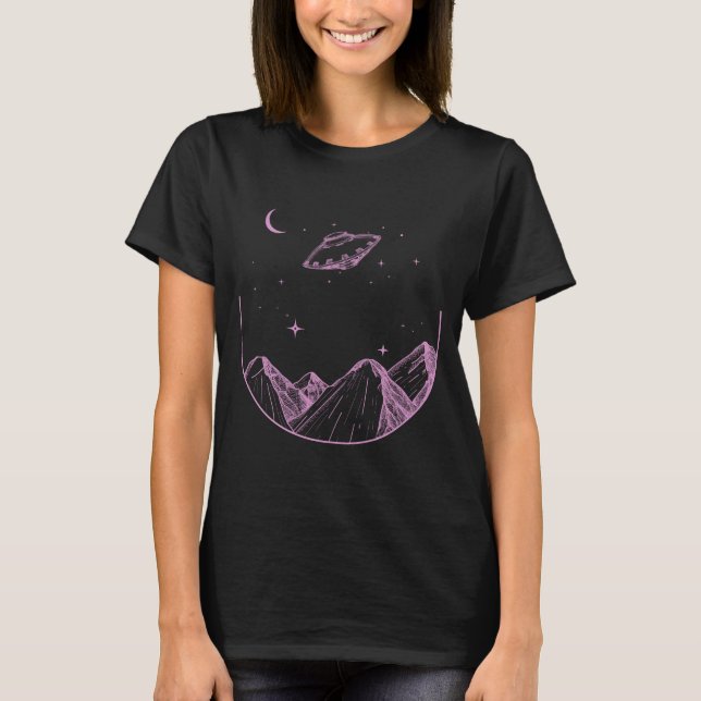Mountains Night Sky UFO T-Shirt (Vorderseite)