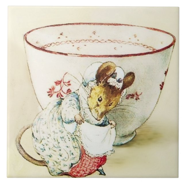 "Mouse Seamstress and Teacup" von Beatrix Potter Fliese (Vorderseite)
