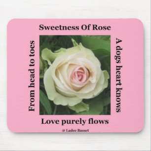 Mousepad poetische Rose auf rosa von Ladee Basset