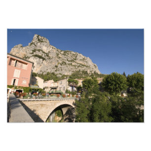 Moustiers-Sainte-Marie, Provence, Frankreich. Fotodruck