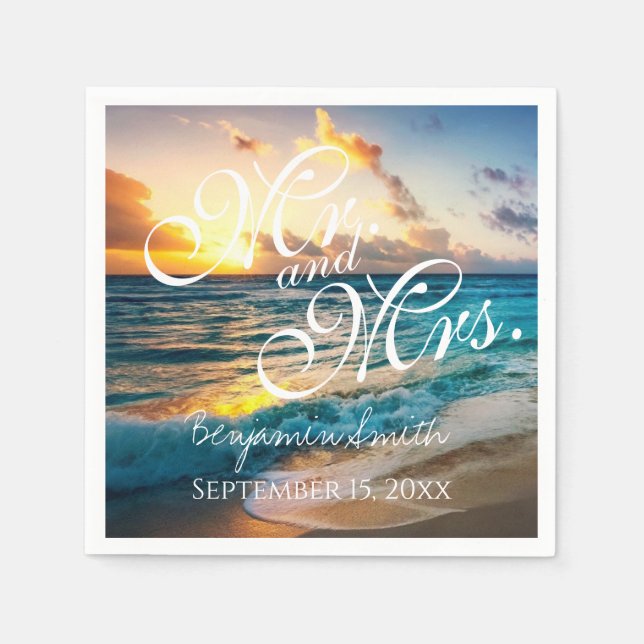 Mr. and Mrs Blue Beach Wedding Name Date Napkins Serviette (Vorderseite)