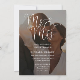 Mr. And Mrs Elegant Modern Script Foto Wedding Einladung