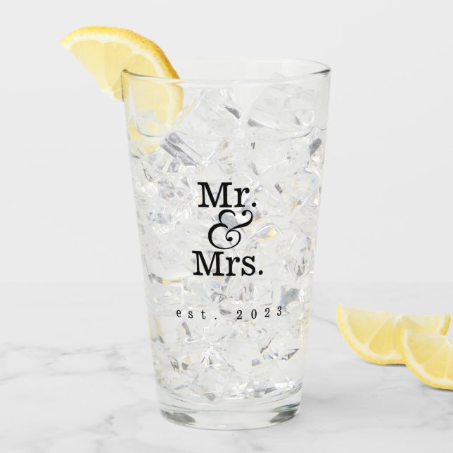 Mr. and Mrs. Glassware Wedding Gift Personalisiert Glas (Vorderseite Ice)