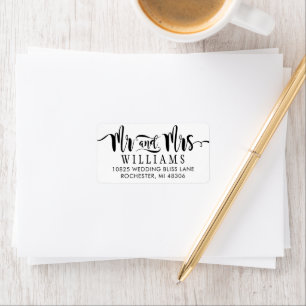 Mr. and Mrs Modern Black Handwriting Script Weddin Adressaufkleber