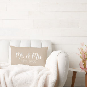 Mr. and Mrs. Script Established Wedding Pillow Lendenkissen