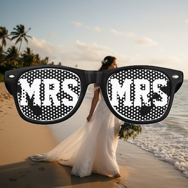 Mr. and Mrs. wedding party shades for new weds Sonnenbrille (mr mrs party shades)