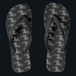 Mr. Husband und Mrs. Husband Ehefrau Seine neuen W Flip Flops<br><div class="desc">Mr. und Mrs. Husband Ehefrau Seine Hers Newly Weds auf einem maßgeschneiderten Set von Flip Flops zu tragen oder zu teilen. 


 
 
 


Verwenden Sie den Link "Diesen Designer Gefragt",  um uns mit Ihren speziellen Designanfragen oder für Hilfe bei Ihren Anpassungsbedürfnissen zu kontaktieren.</div>