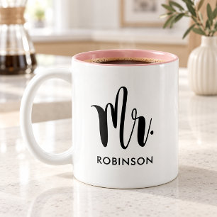 Mr Modern Script Monogram Wedding Zweifarbige Tasse