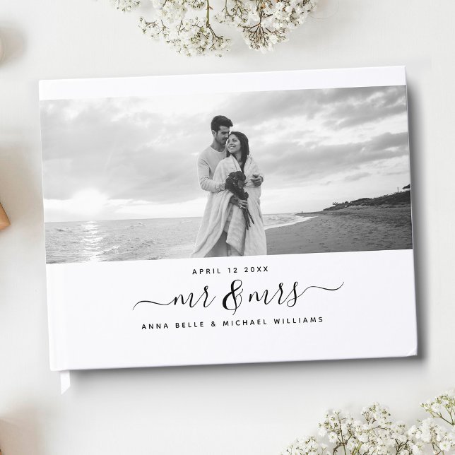 Mr & Mrs. Elegant Handwriting Script Foto Wedding Gästebuch (Von Creator hochgeladen)