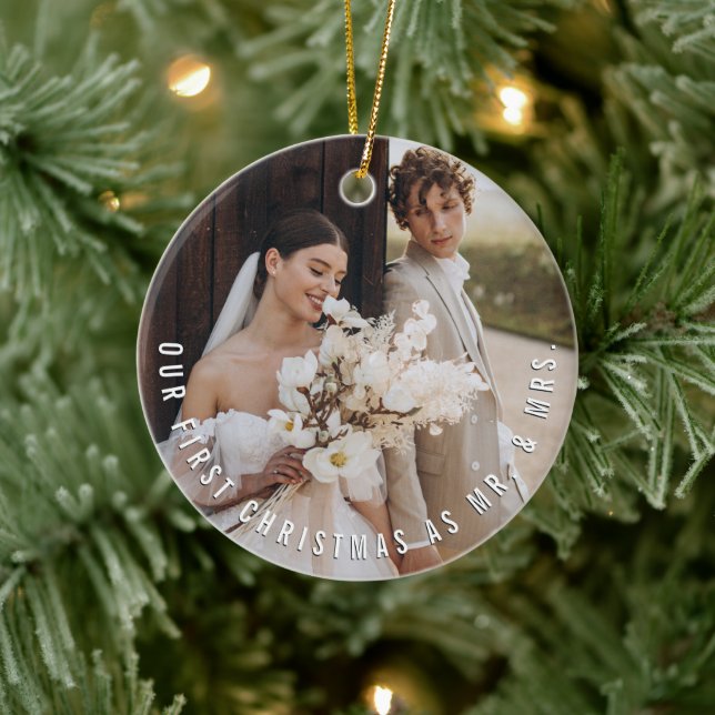 Mr & Mrs. First Christmas Simple Text Circle Foto Keramikornament (Baum)