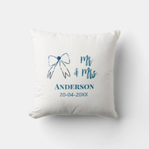 Mr. & Mrs. Name Datum Gastgeschenk Hochzeit blau g Kissen