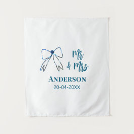 Mr. & Mrs. Name Datum Gastgeschenk Hochzeit blau g Wandteppich