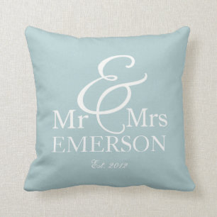 "Mr & Mrs" personalisiertes hellblau und weiß Kissen