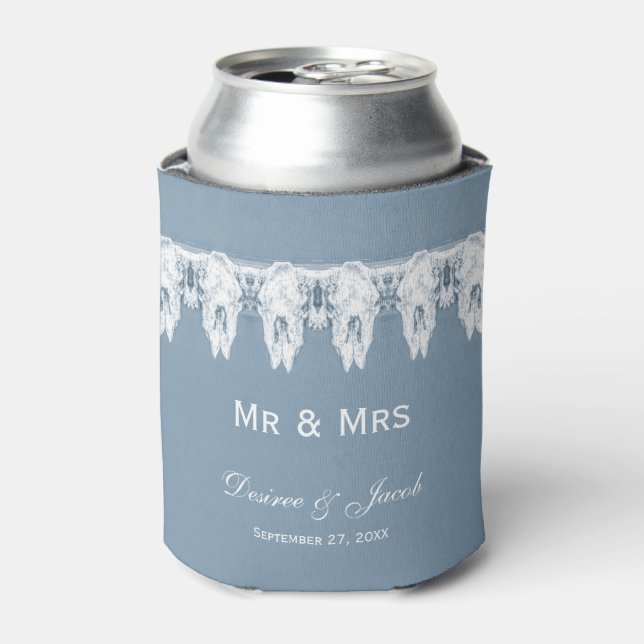 Mr & Mrs Rustic Dusty Blue White Cow Skull Wedding Dosenkühler (Kanne Vorderseite)
