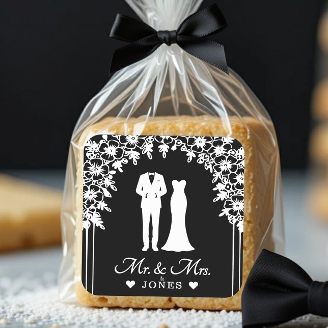 Mr & Mrs Wedding Dress Tuxedo Newlywed Couple Quadratischer Aufkleber (Mr & Mrs Wedding Dress Tuxedo Newlywed Couple Square Sticker
)