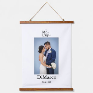 Mr & Mrs. Wedding Foto mit Name & Datum Wandteppich Mit Holzrahmen