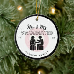 Mr & Ms Vaccated Romantic Drehmoment Family Name Keramik Ornament<br><div class="desc">Decorate your Christmas tree with this cute,  romantische Impfung theme ornament! Easily add the desired family name & year by clicking on the "personalize this template"option.</div>