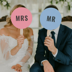 Mr. or Mrs.?   Bride Groom Pink Blue Wedding Game Fächer