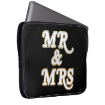Mr. und Mrs. Protect Your Tech in Style