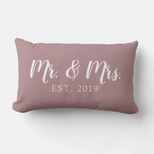 Mr und Mrs Schrift Zugewiesenes Hochzeitskissen Lendenkissen