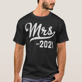 Mrs Est 2021 Wedding Engagement Newlywed Gift Pull T-Shirt