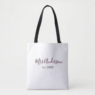 Mrs. Familienname Vorname schwarz pink est Jahr mo