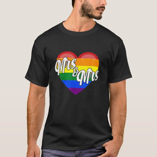 Mrs & Mrs Lesbian Gay LGBTQ Pride Month Support Gr T-Shirt (Vorderseite)