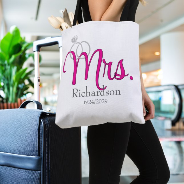 Mrs. Newlywed with Wedding Rings Tote Bag (Von Creator hochgeladen)
