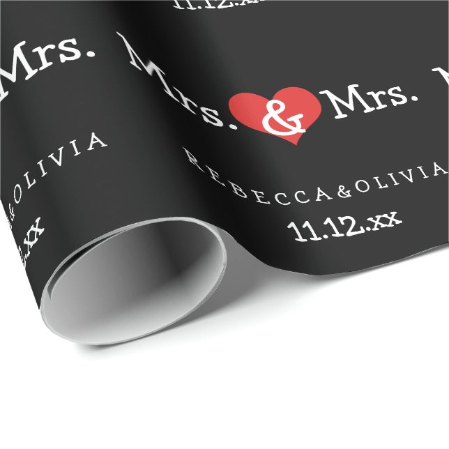 Mrs. und Mrs. Two Brides Wedding Geschenkpapier (Rolleneckpunkt)