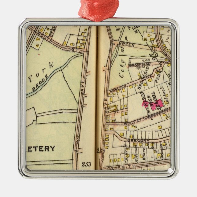 Mt. Kisco, New York Silbernes Ornament (Vorne)