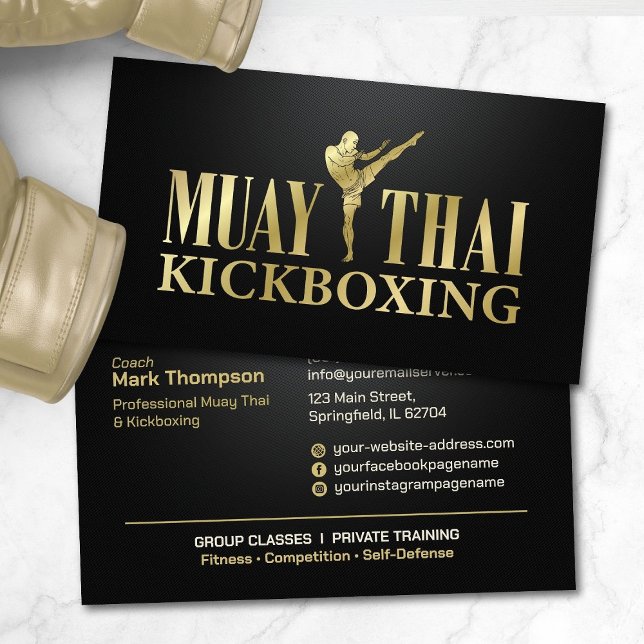 Muay Thai und Kickboxing Coach - Schwarz und Gold Visitenkarte (Von Creator hochgeladen)