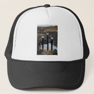 Mud Diving weiße und schwarze Schaumstoff-Trucker- Truckerkappe