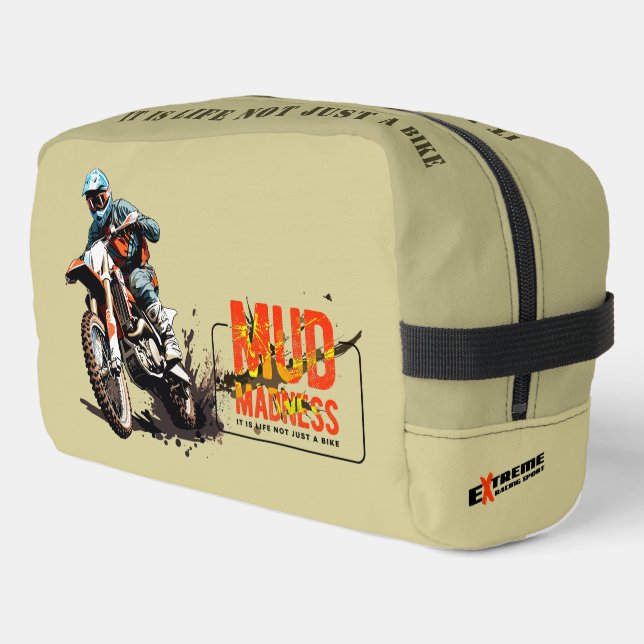 Mud Madness | Waschbeutel (Linke Seite)