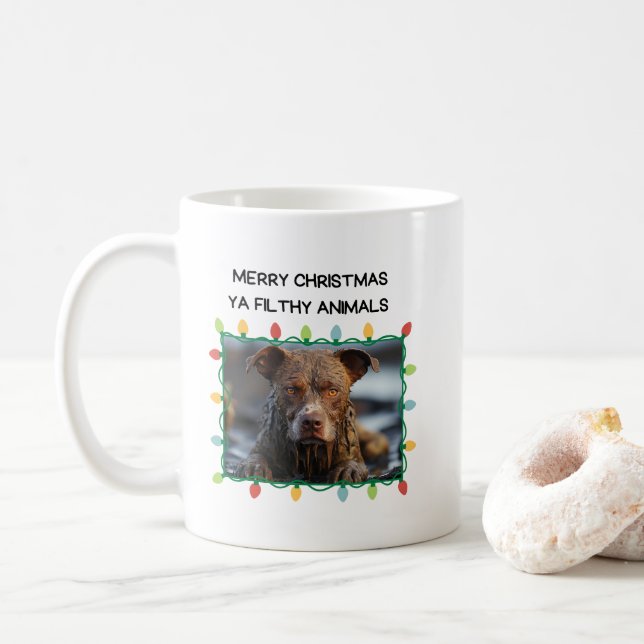 Muddy Brown Dog Funny Christmas Tasse (Mit Donut)