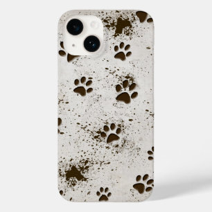 Muddy Dog Paw Prints Case-Mate iPhone 14 Hülle
