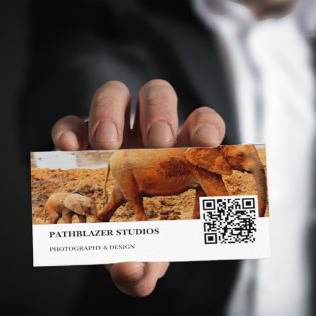 Muddy Mama & Calf Elephant | Naturfotografie | Visitenkarte (Von Creator hochgeladen)