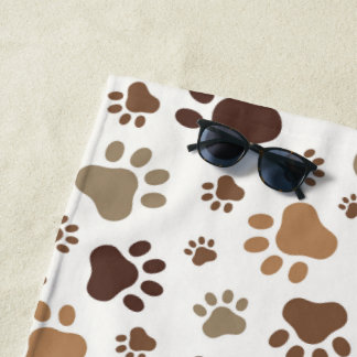 Muddy Paw Prints Beach Towel Strandtuch