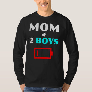 Müde Mama von 2 Jungen Mutter mit zwei Sons niedri T-Shirt