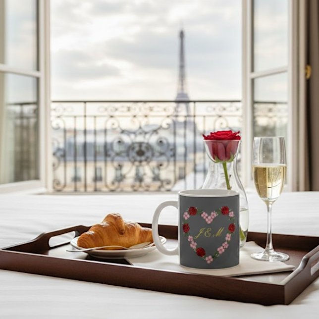 Mug gris avec des cœurs roses et rouges kaffeetasse (Von Creator hochgeladen)