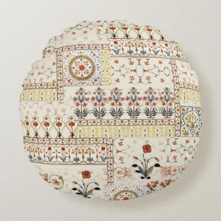 Mughal Floral Paisley: Ethnic Digital Elegance. Rundes Kissen