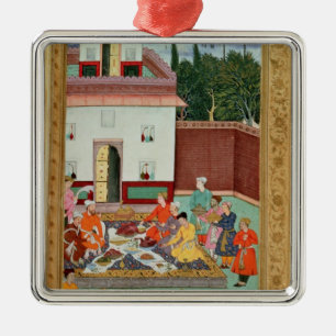 Mughal Kaiser, der in einem Hof genießt Silbernes Ornament