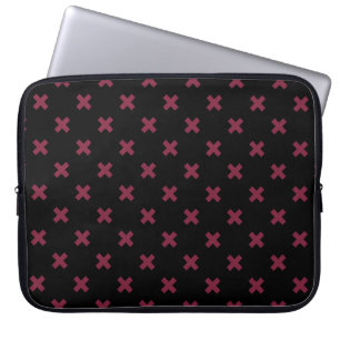 Mulberry-Kreuzstiche auf schwarz Laptopschutzhülle