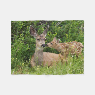 Mule Deer Doe with Fawn Fleecedecke