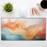 Multicolor-Abstrakte Flüssigkeitswellen Personalis Schreibtischunterlage<br><div class="desc">Die Personalisierte Multicolor Liquid Waves Mat. Ein abstraktes Ensemble aus Orange, Creme und Blau bildet ein faszinierendes Muster flüssiger Wellen und schafft so eine optisch ansprechende Darstellung. Personalisieren Sie dieses Stück mit Ihrem Namen für eine wirklich einzigartige Ergänzung zu Ihrem Arbeitsbereich. Die sanften Farbtöne harmonieren nahtlos und sorgen für eine...</div>