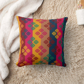 Multicolor Ikat Geometric Decorative Pillow Kissen