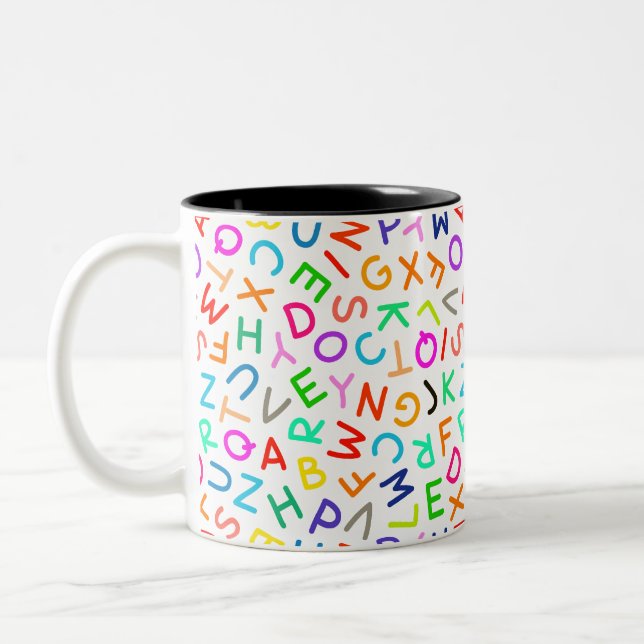 MULTICOLORED LETTERS ZWEIFARBIGE TASSE (Links)